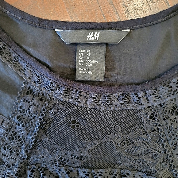H&M XS Lace and Cotton Blouse Black Sheer Top and Sleeves - Picture 3 of 3